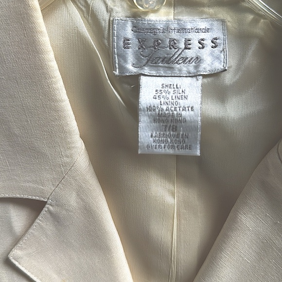 Express - Picture 4 of 5